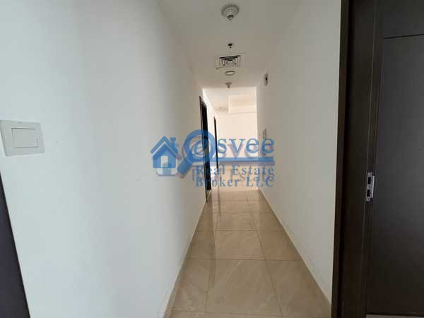 {i.property_images.first.image.alt}}