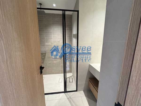 4 slide