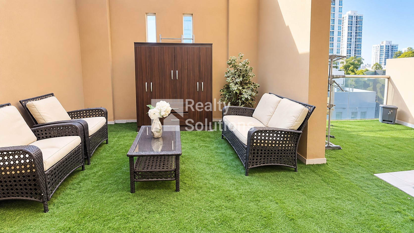 Fully furnished I Spacious I Free chiller I Ready to move in