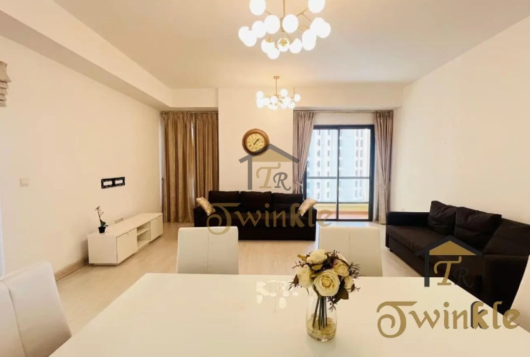 {i.property_images.first.image.alt}}