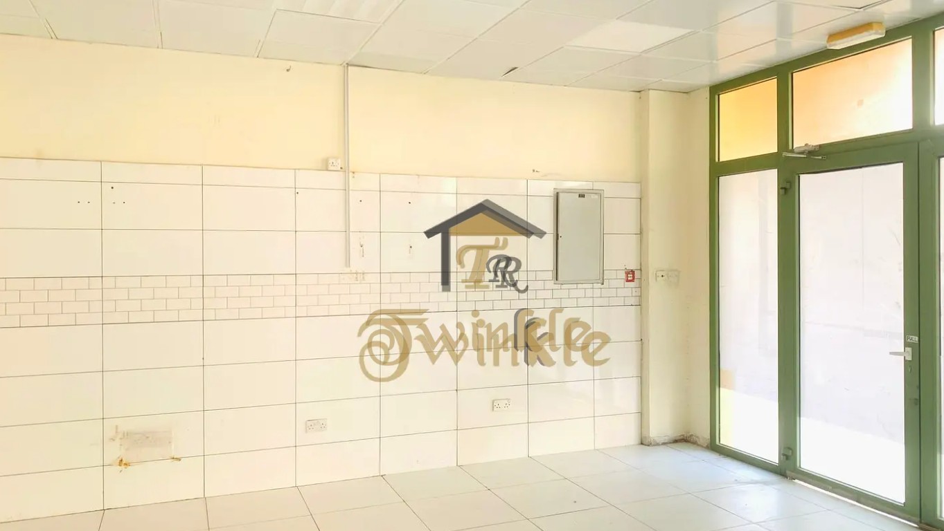 {i.property_images.first.image.alt}}