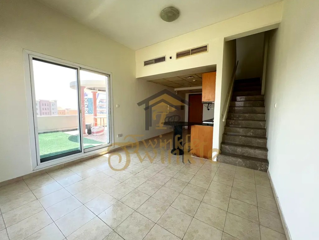{i.property_images.first.image.alt}}
